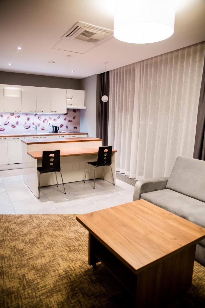 Apart Hotel 12 Rzeszów Extérieur photo