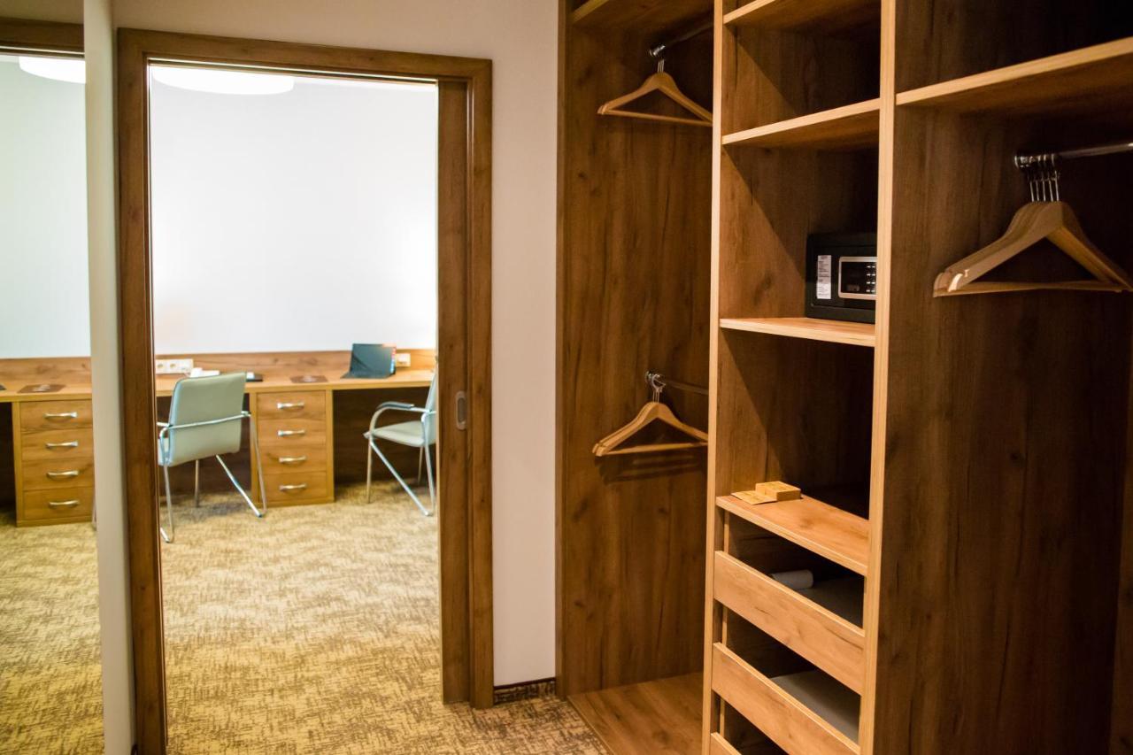 Apart Hotel 12 Rzeszów Extérieur photo