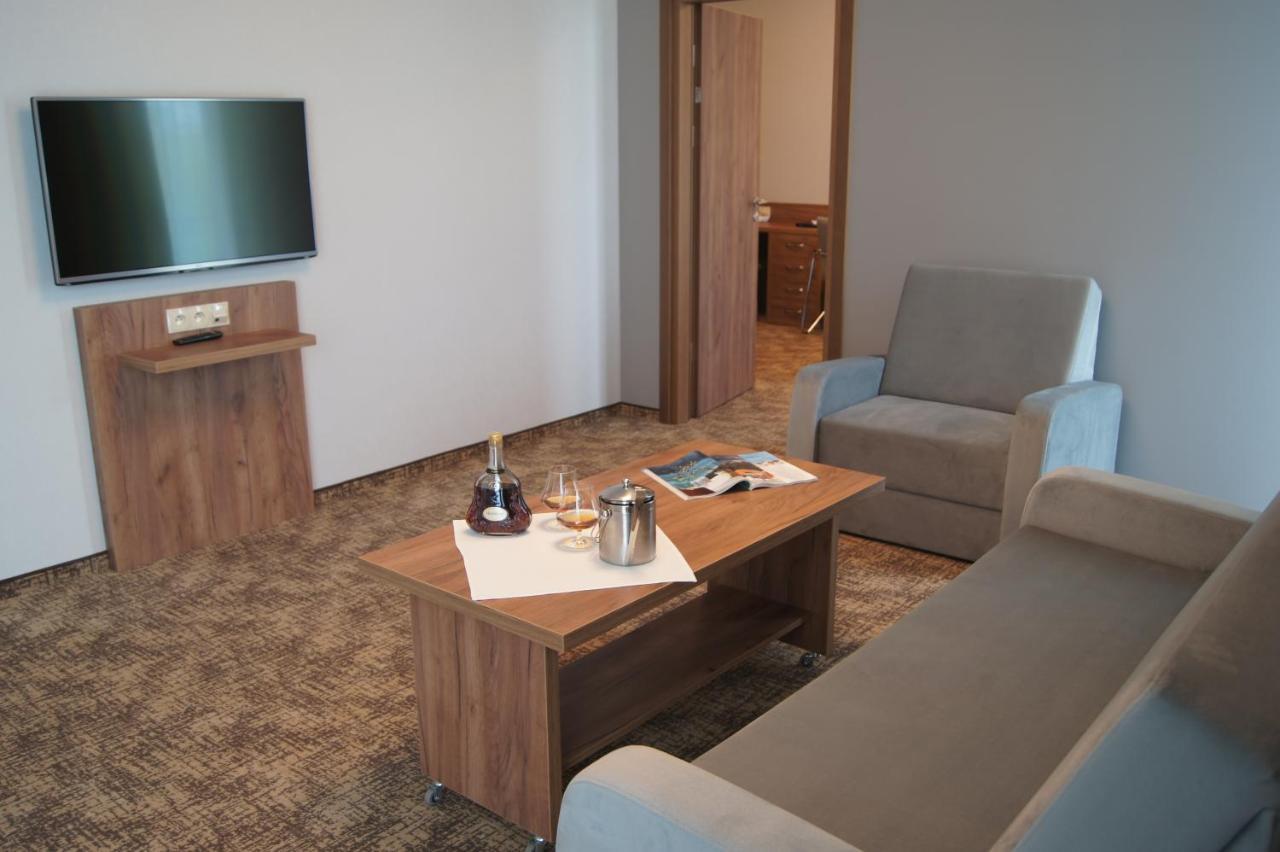 Apart Hotel 12 Rzeszów Extérieur photo
